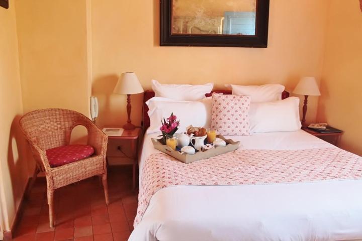 פורקרול Auberge Des Glycines מראה חיצוני תמונה