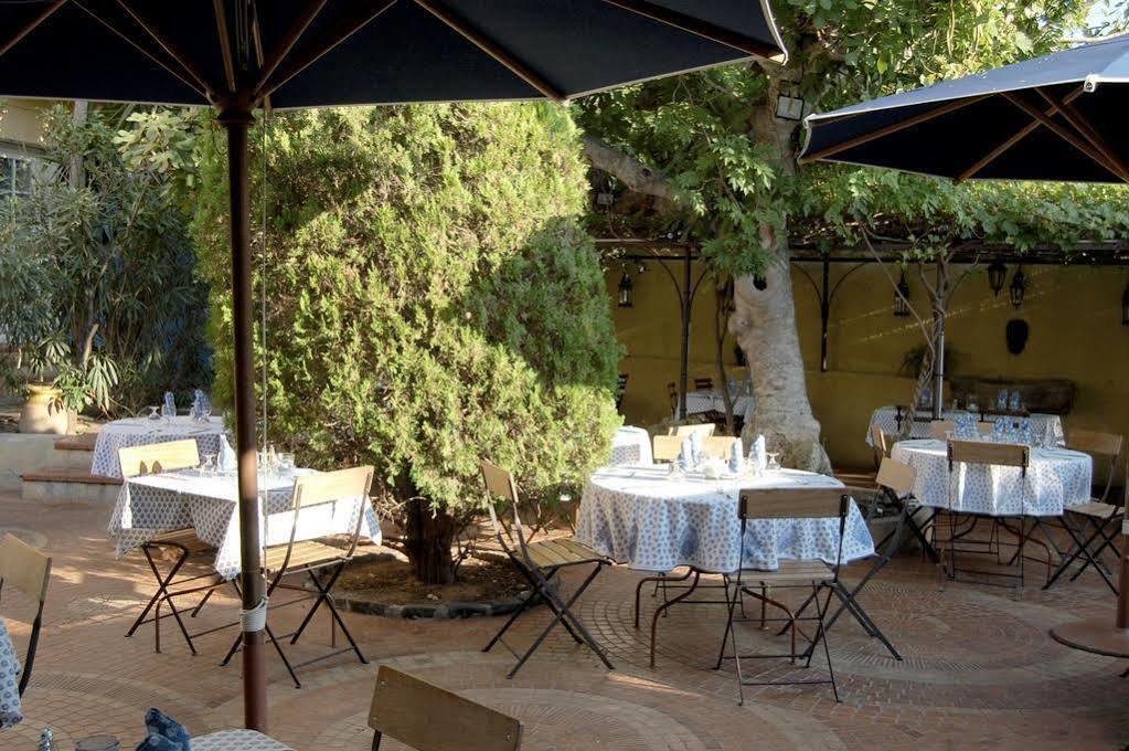 פורקרול Auberge Des Glycines מראה חיצוני תמונה