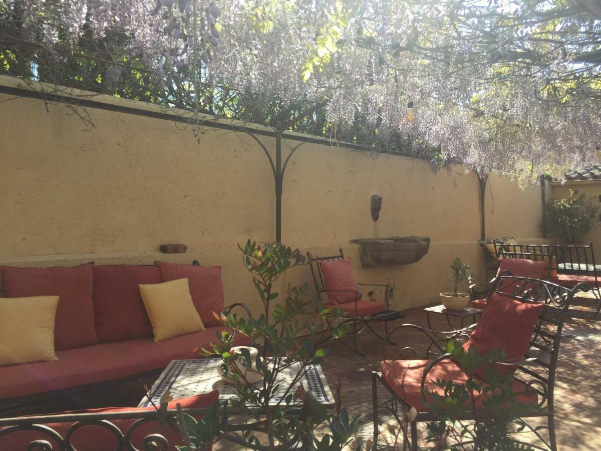 פורקרול Auberge Des Glycines מראה חיצוני תמונה